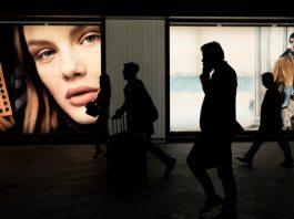 Pound Sent Lower Versus Euro After A Fall in UK Retail Sales