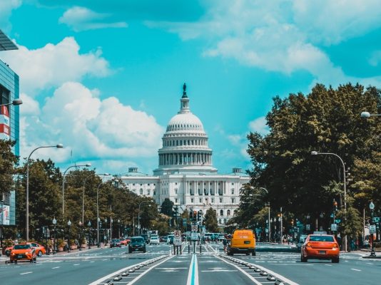 GBP/USD: Brexit & US Tax Reform Headlines in Focus At The Start of The New Week
