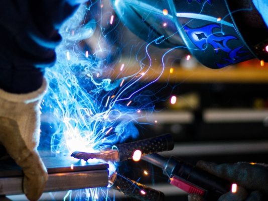 GBP/USD: UK and US Manufacturing in Focus As Investors Brace For A Busy Week