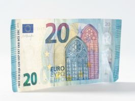 GBP/EUR: Pound Moving Higher Ahead Of No Deal Brexit Vote