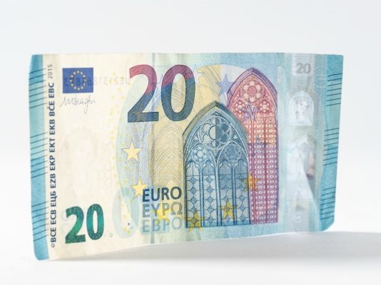 GBP/EUR: Pound Moving Higher Ahead Of No Deal Brexit Vote