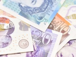 GBP/EUR: Pound Falls vs Euro Ahead of UK Service Sector Data