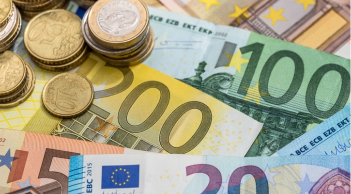 EUR/USD: Euro Slips But Holds $1.20 