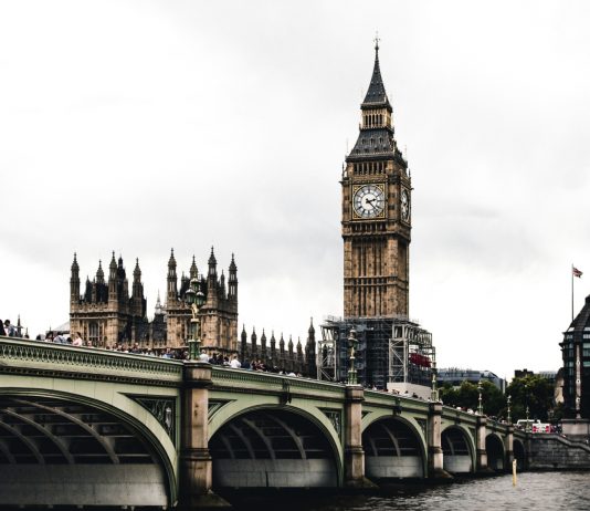 GBP/EUR: Pound Strengthens On Cross-Party Brexit Talk Progress