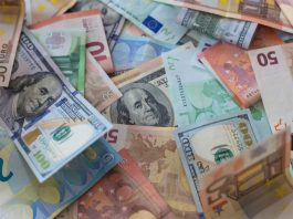 GBP/USD: Pound Hovers Around $1.30 Ahead Of UK GDP