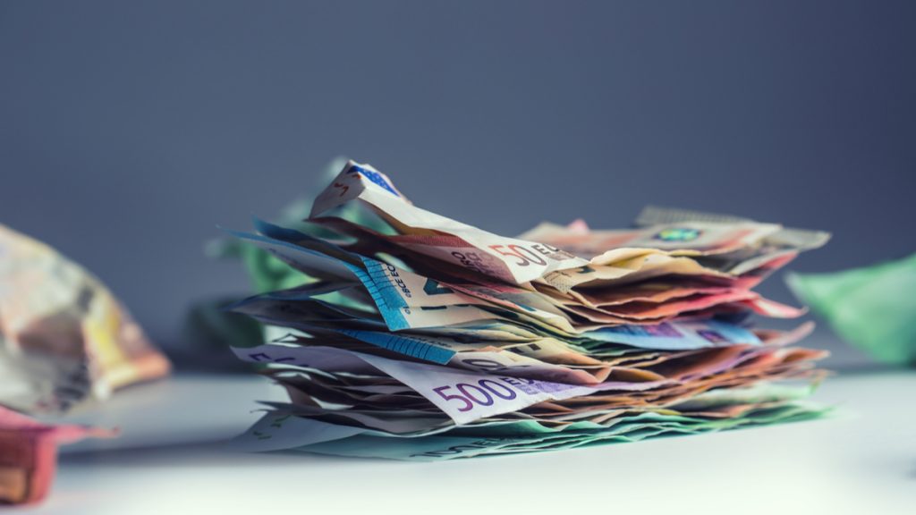 GBP/EUR: Pound Drops vs. Euro On Fears Brexit Won't Get Resolved