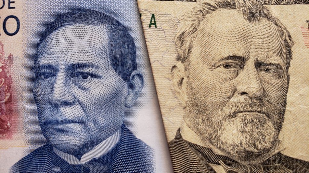 GBP/USD: Trade Tensions & Fed Cut Signs Drive Dollar