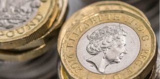 GBP/USD: Negative Brexit News Pulls Pound Down vs Dollar