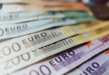 euro-bank-notes - EUR