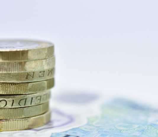 GBP/USD: Pound Above $1.25 On Fed Rate Cut Expectations