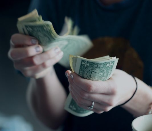 GBP/EUR: Euro Lower As Investors Look Ahead to Thursday's ECB Meeting