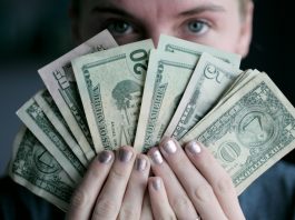 GBP/USD: Pound Above $1.25 On Hopes Of Averting A Disorderly Brexit