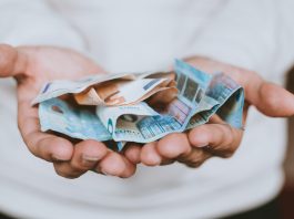 GBP/EUR: Pound Lower vs. Euro As PM May Gets Cabinet Backing & Braces
