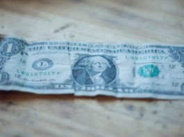 GBP/USD: Pound Vulnerable vs Dollar Ahead Of Crucial Week For UK