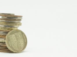 GBP/EUR: Pound Falls vs. Euro As Opposition to Brexit Plan Increases