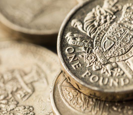 GBP/USD: Pound Climbs As PM Theesa May Survives