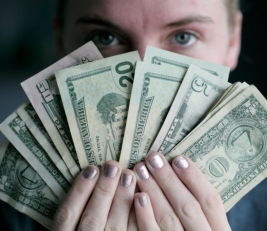 GBP/EUR: Pound Surges vs Euro As Calls Grow To Delay Brexit