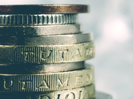 Pound Tumbled Against Dollar after BoE Releases