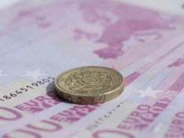 GBP/EUR: Gloomy Brexit News Weigh On Pound vs. Euro