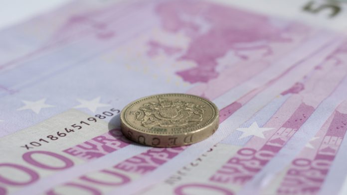 GBP/EUR: Gloomy Brexit News Weigh On Pound vs. Euro