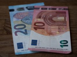 20-10-eur-bank-notes - EUR