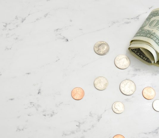 usd-coins-and-bank-notes